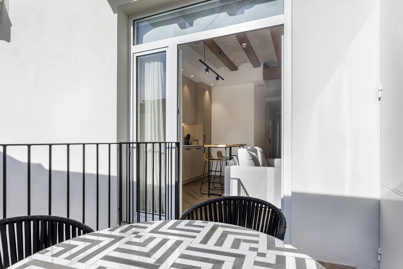 Valencia Apartments mit Terrasse